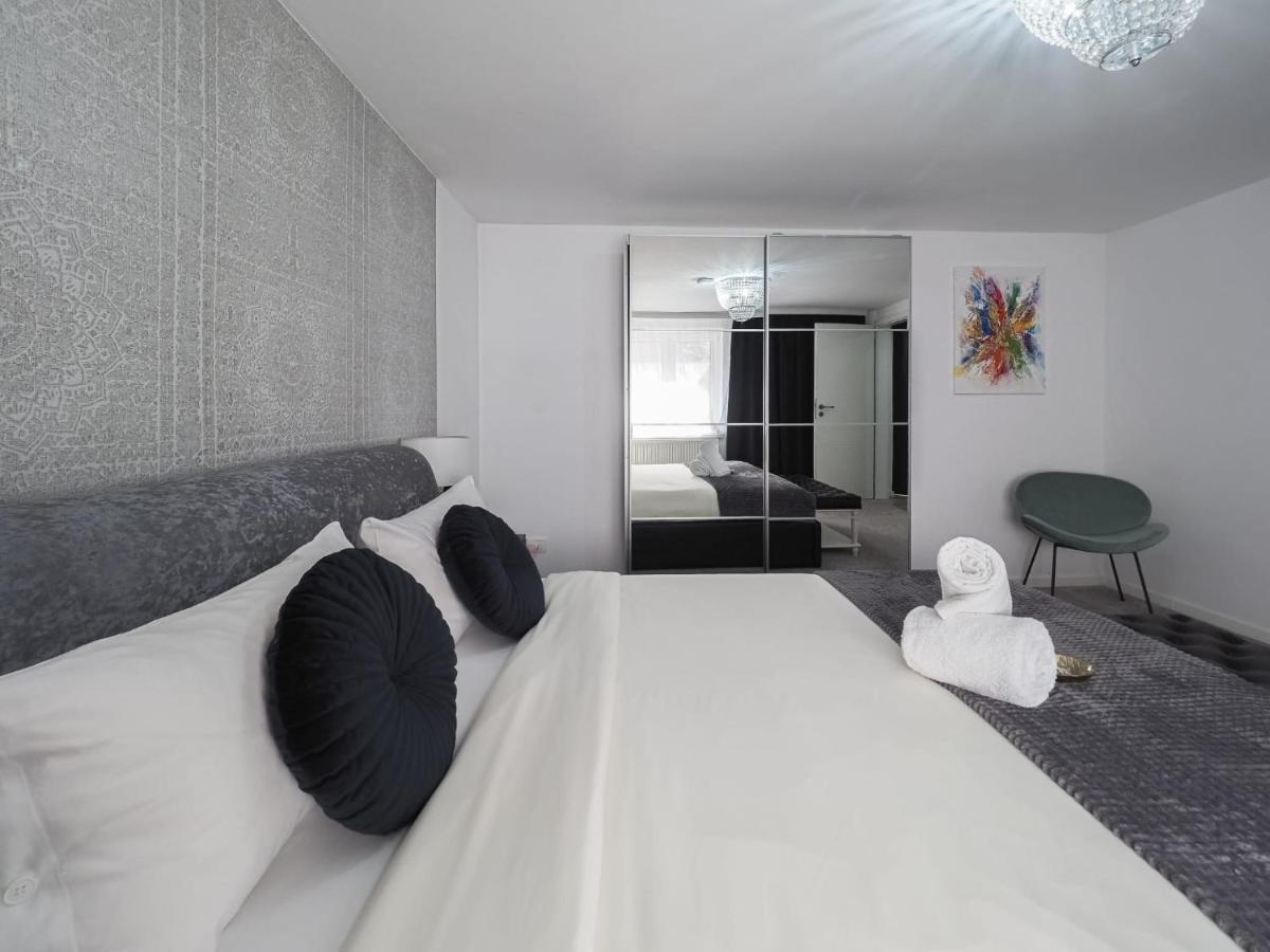 For You Apartments Gold & Silver Sibiu Exteriör bild